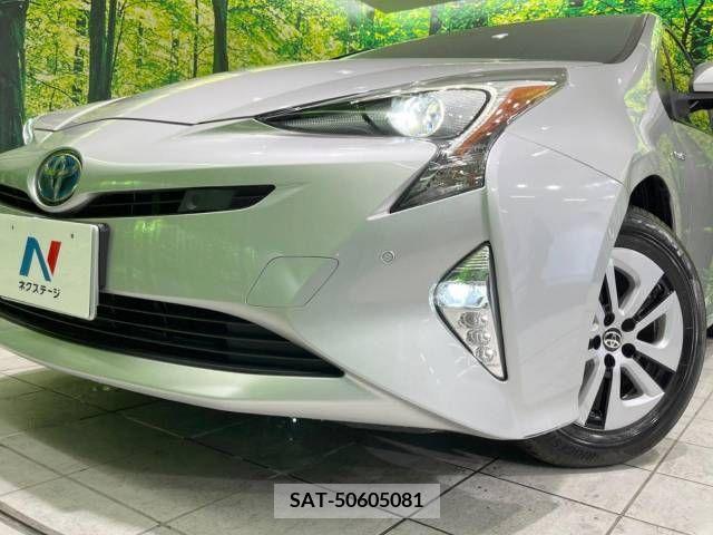 Toyota PRIUS 2017-02 322654-12