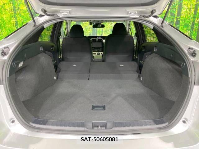 Toyota PRIUS 2017-02 322654-10
