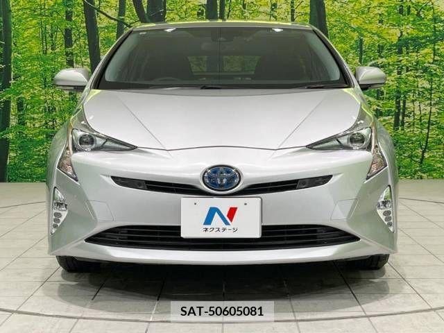 Toyota PRIUS 2017-02 322654-14