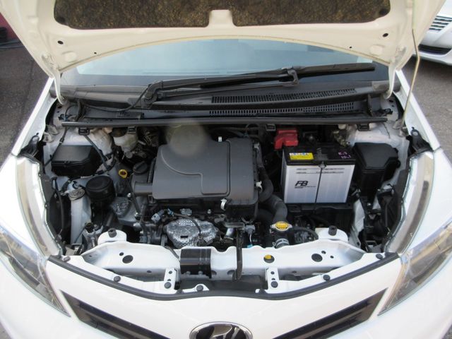 Toyota VITZ 2012-10 189228-29
