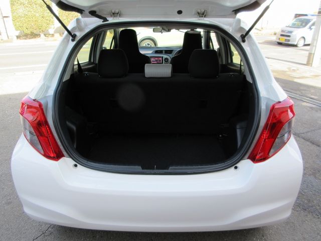 Toyota VITZ 2012-10 189228-13