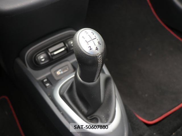 Renault WIND 2011-06 283163-4