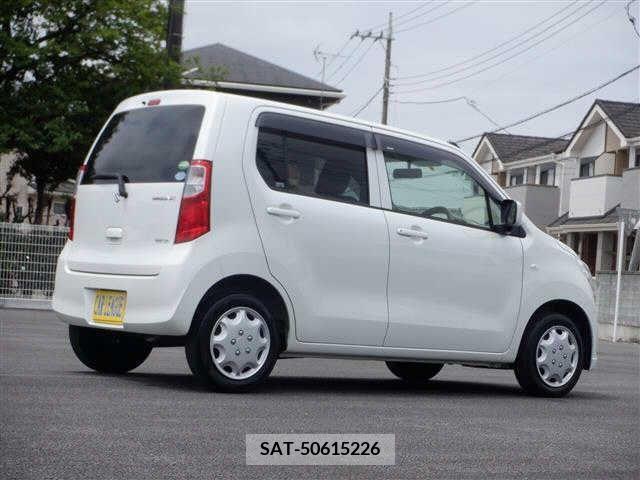 Suzuki WAGON R 2013-08 289769-2