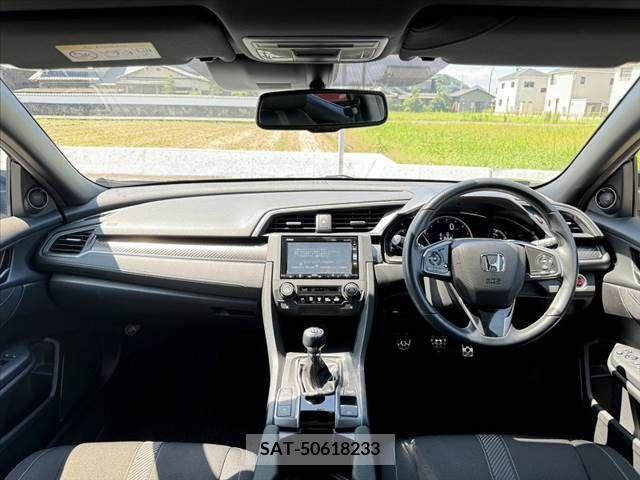 Honda CIVIC 2019-10 348955-1