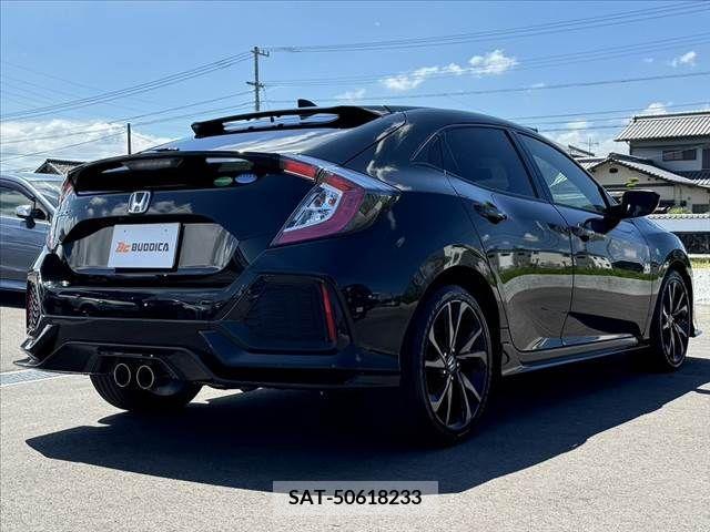 Honda CIVIC 2019-10 348955-14