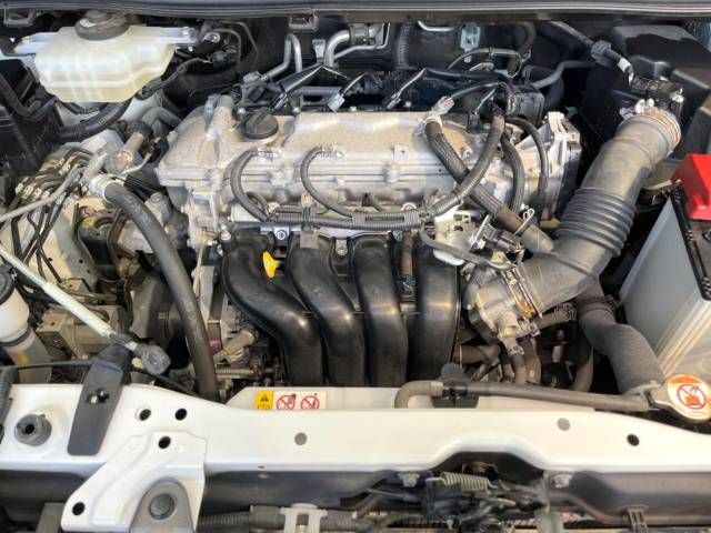 Toyota ESQUIRE 2018-10 184965-18
