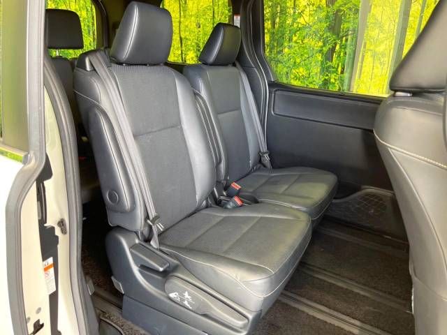 Toyota ESQUIRE 2018-10 184965-9