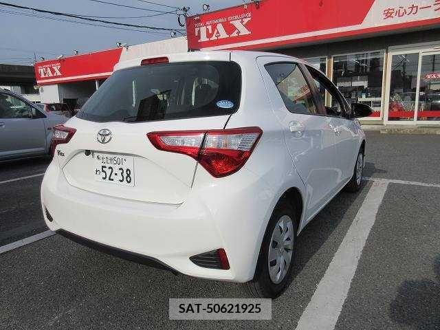 Toyota VITZ 2018-03 378898-3
