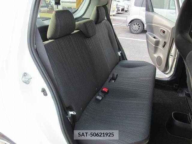 Toyota VITZ 2018-03 378898-12