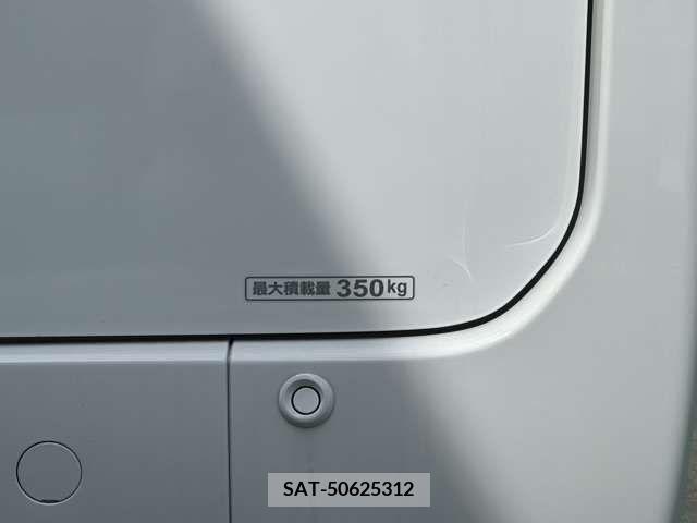 Honda N-VAN 2023-09 280627-13