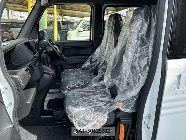 Honda N-VAN 2023-09 280627-2