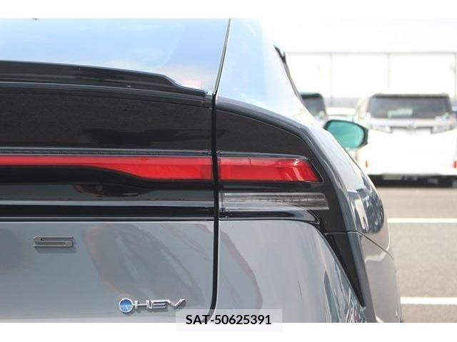 Toyota PRIUS 2023-04 366634-6