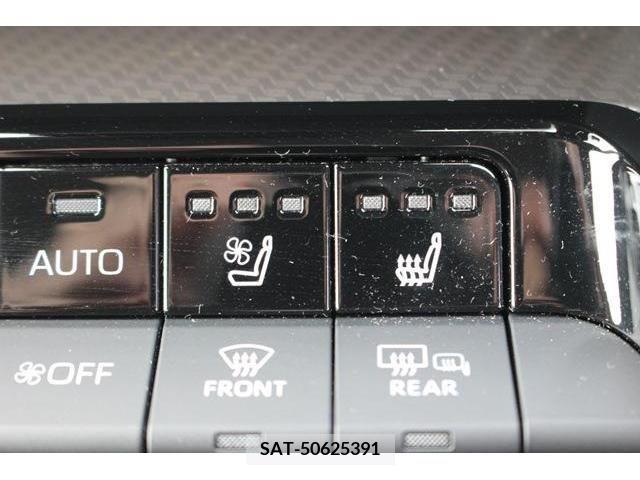 Toyota PRIUS 2023-04 366634-12