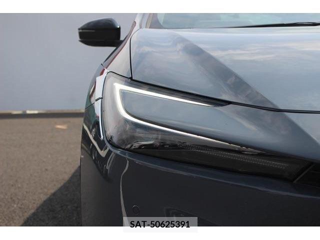 Toyota PRIUS 2023-04 366634-5