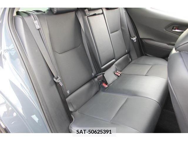 Toyota PRIUS 2023-04 366634-9