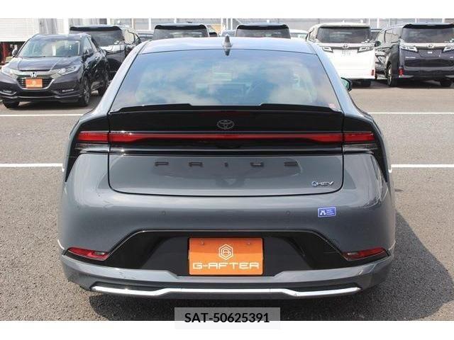 Toyota PRIUS 2023-04 366634-3