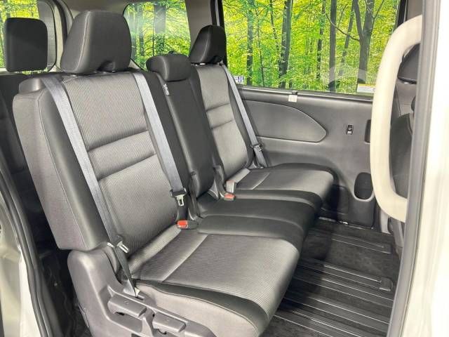 Nissan SERENA 2022-07 28938-8