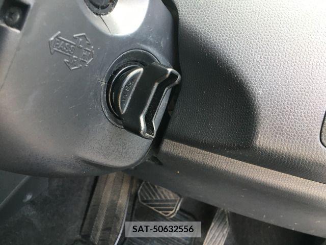 Suzuki SWIFT 2009-04 320877-8