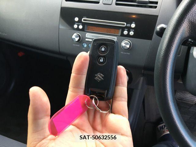 Suzuki SWIFT 2009-04 320877-7