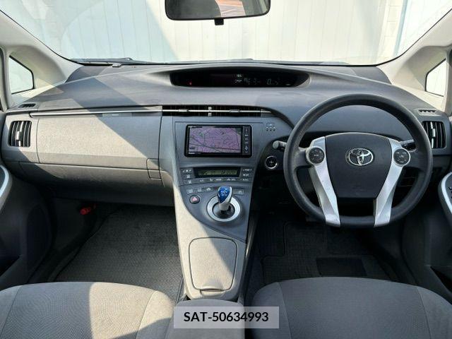 Toyota PRIUS 2011-10 282165-1