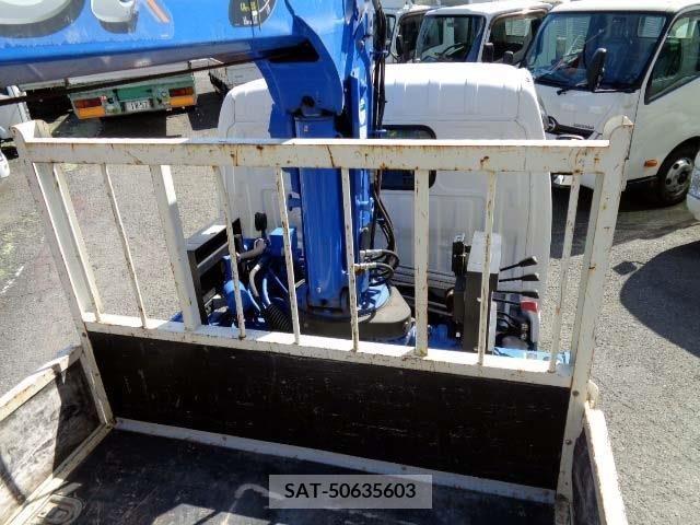 Hino DUTRO 2018-03 296720-15