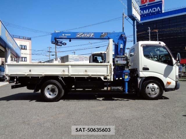 Hino DUTRO 2018-03 296720-17