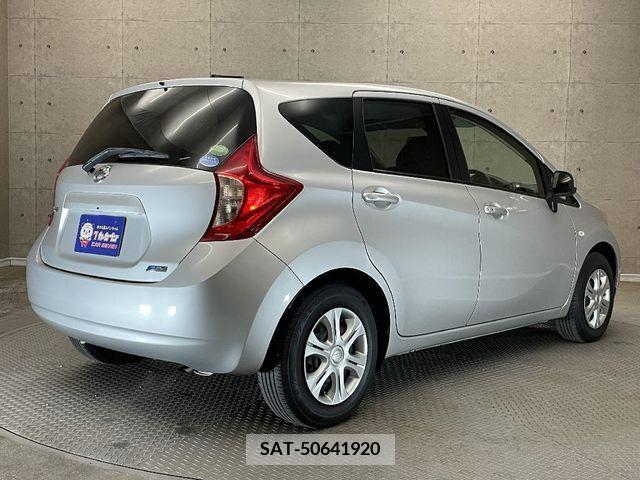 Nissan NOTE 2013-01 240095-3
