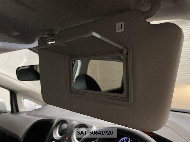 Nissan NOTE 2013-01 240095-23