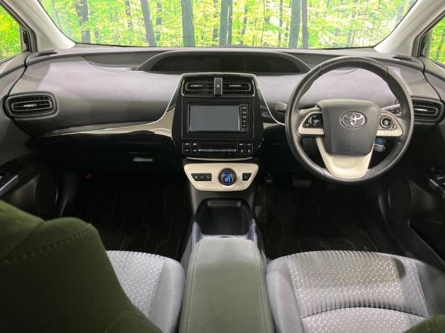 Toyota PRIUS 2018-11 190400-1
