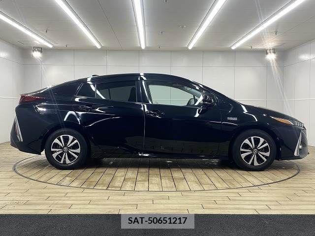 Toyota PRIUS PHV 2017-05 393507-16