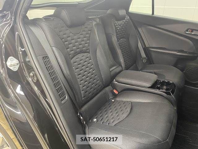 Toyota PRIUS PHV 2017-05 393507-12