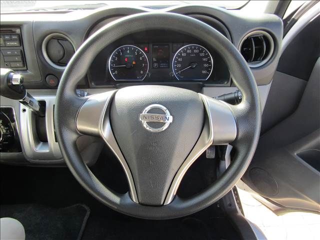 Nissan CARAVAN WAGON 2023-11 28573-2