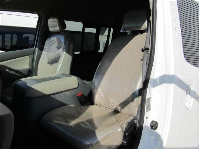 Nissan CARAVAN WAGON 2023-11 28573-14