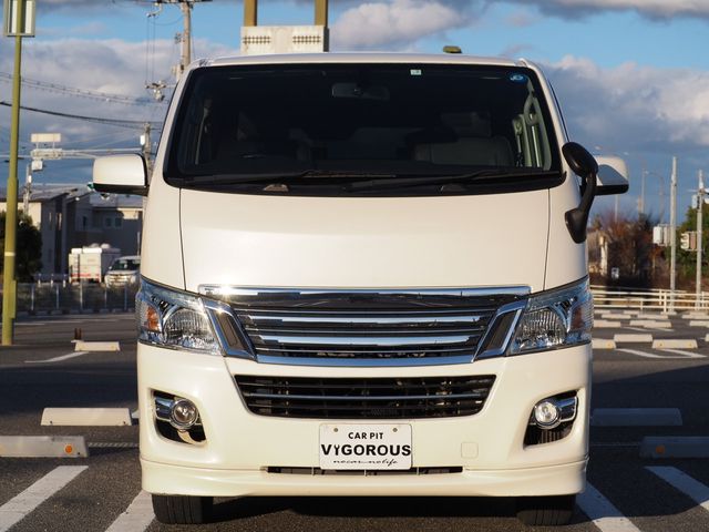 Nissan NV350 Caravan 2013-02 185423-3