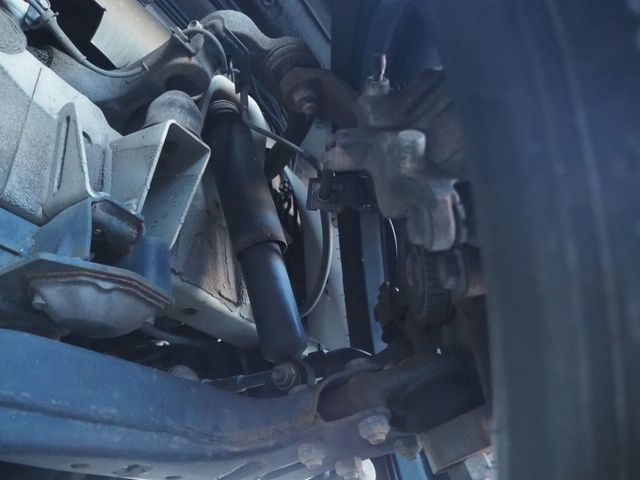 Nissan NV350 Caravan 2013-02 185423-29