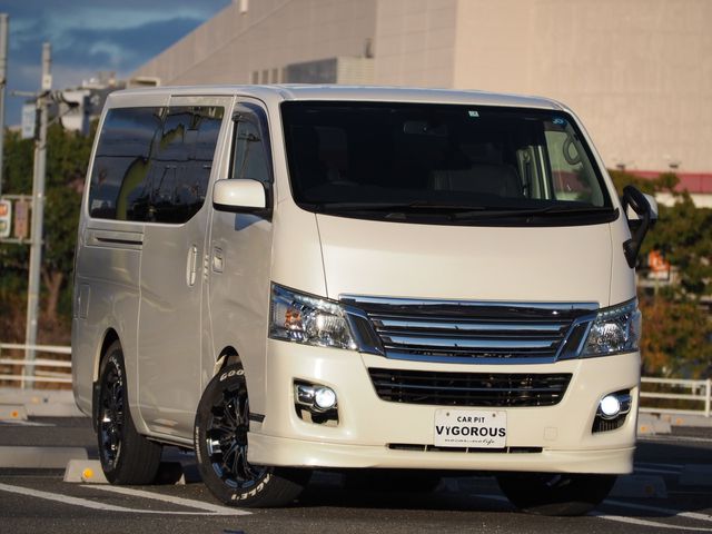 Nissan NV350 Caravan 2013-02 185423-0