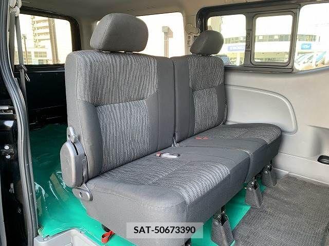 Nissan NV350 Caravan 2020-03 280708-9