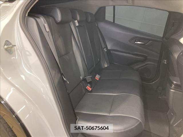 Toyota PRIUS 2023-04 340897-12