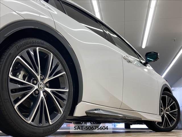 Toyota PRIUS 2023-04 340897-19