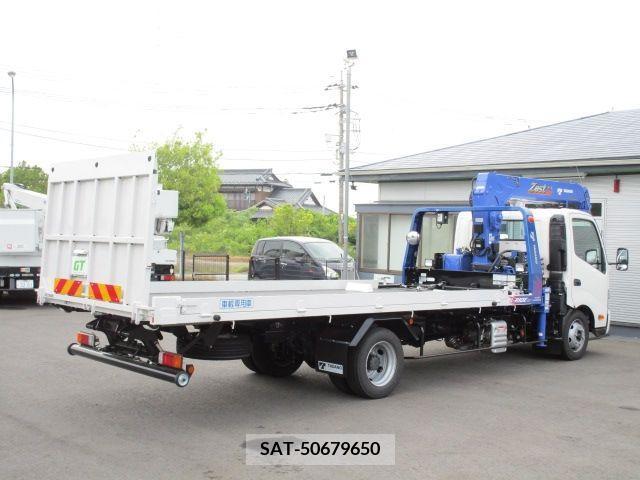 Hino DUTRO 2023-11 296693-5
