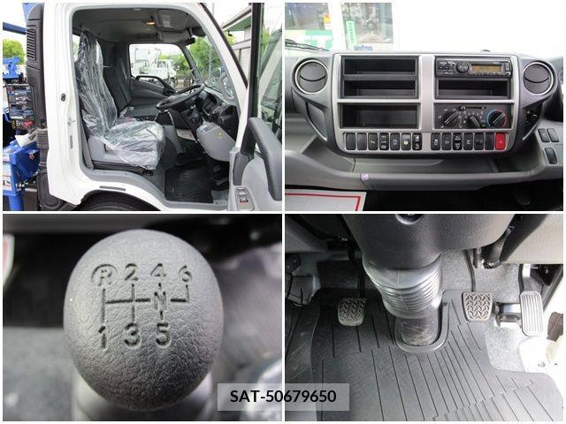 Hino DUTRO 2023-11 296693-8