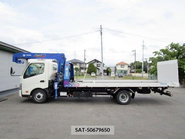 Hino DUTRO 2023-11 296693-3