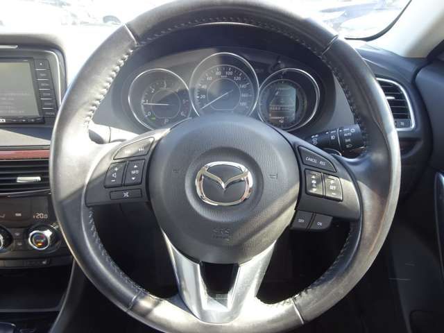 Mazda ATENZA 2013-08 22751-1