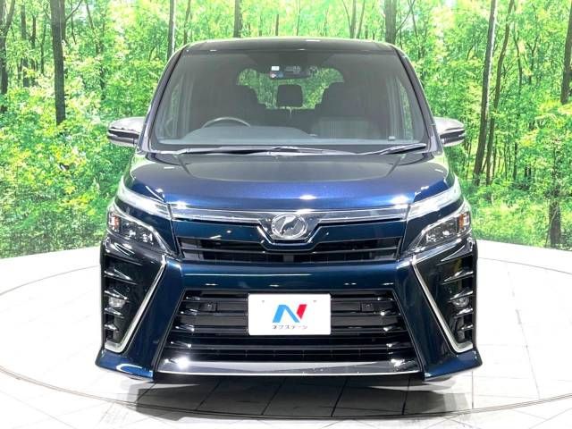 Toyota VOXY 2019-01 185705-14