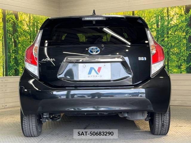 Toyota AQUA 2015-09 379365-15