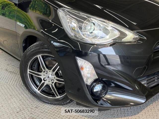 Toyota AQUA 2015-09 379365-12