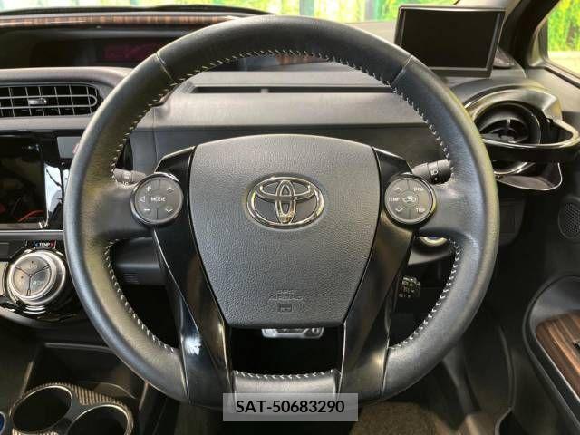 Toyota AQUA 2015-09 379365-11
