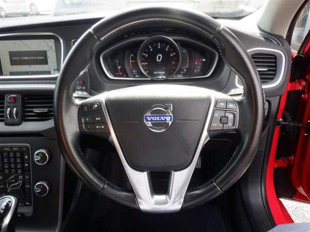 Volvo V40 2015-09 17693-3