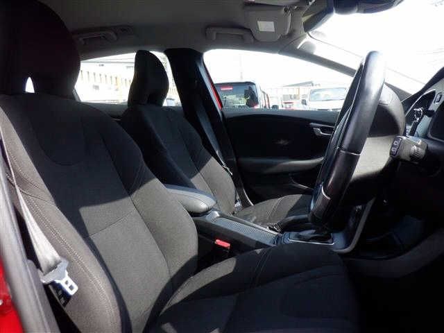 Volvo V40 2015-09 17693-7