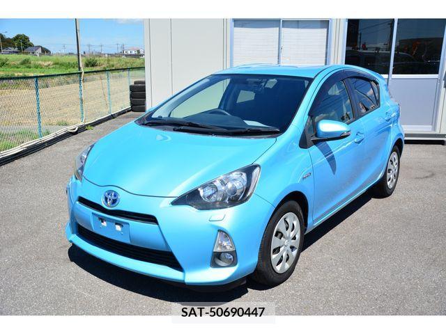 Toyota AQUA 2012-03 257429-0